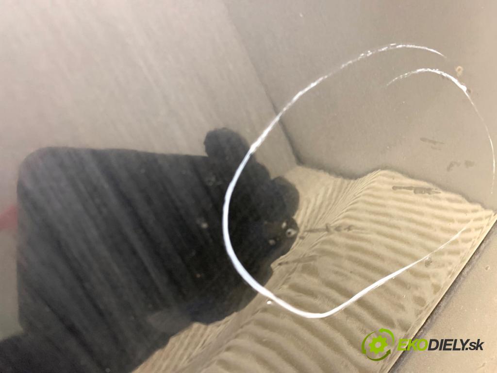 BMW E84 SUV 2013 85 kW sDrive 16 d 1995 Nárazník zad 475 (Kľučka dverí ostatné)