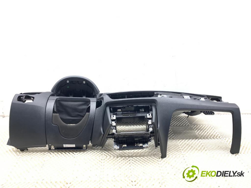 BMW E84 SUV 2013 85 kW sDrive 16 d 1995 Palubná doska VANKÚŠ: spolujazdca