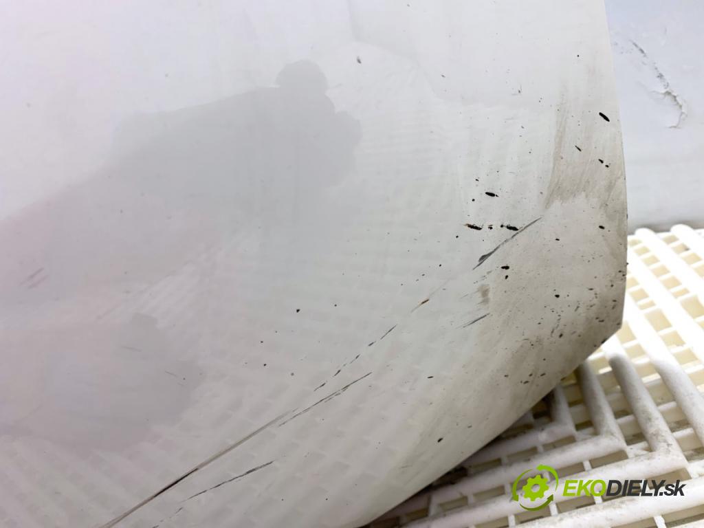 SKODA SCALA liftback 2022 110 kW 1.5 TSI 1495 Nárazník zad  (Kľučka dverí ostatné)