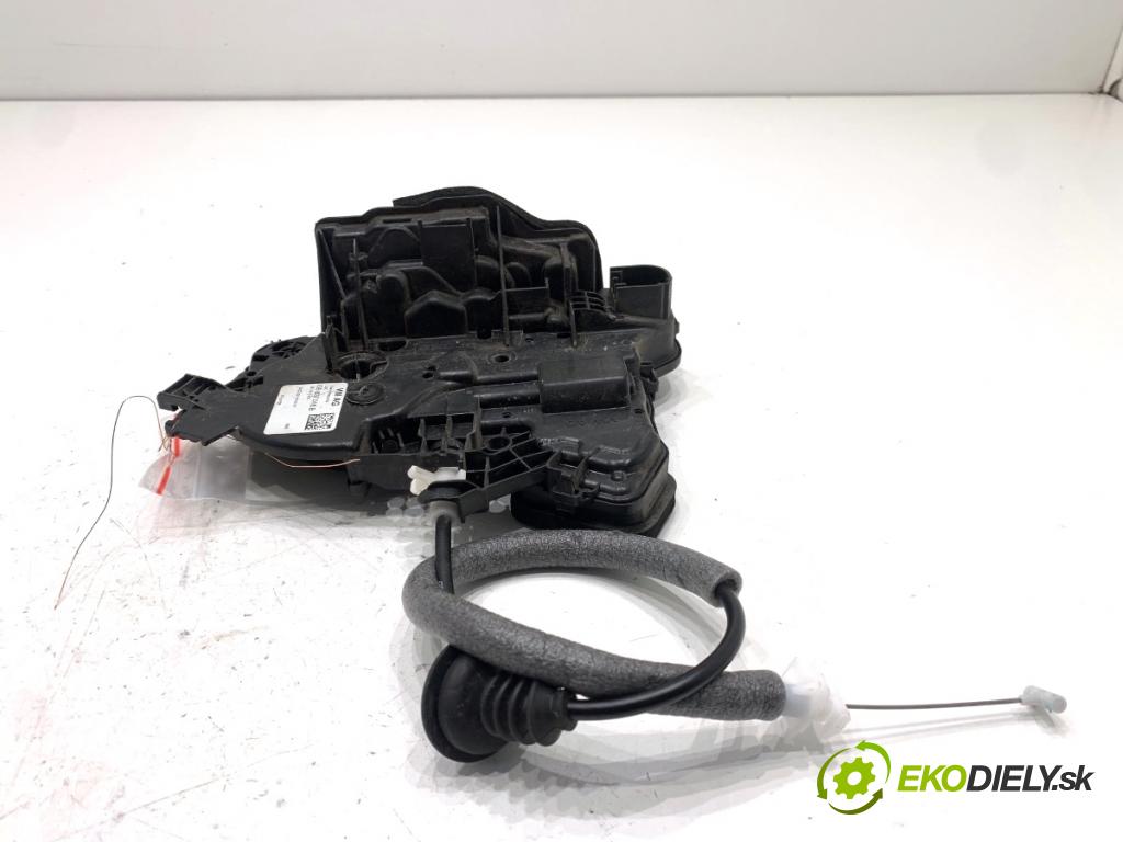 SKODA SCALA liftback 2022 110 kW 1.5 TSI 1495 zámok dveře pravý přední část 10B837016B