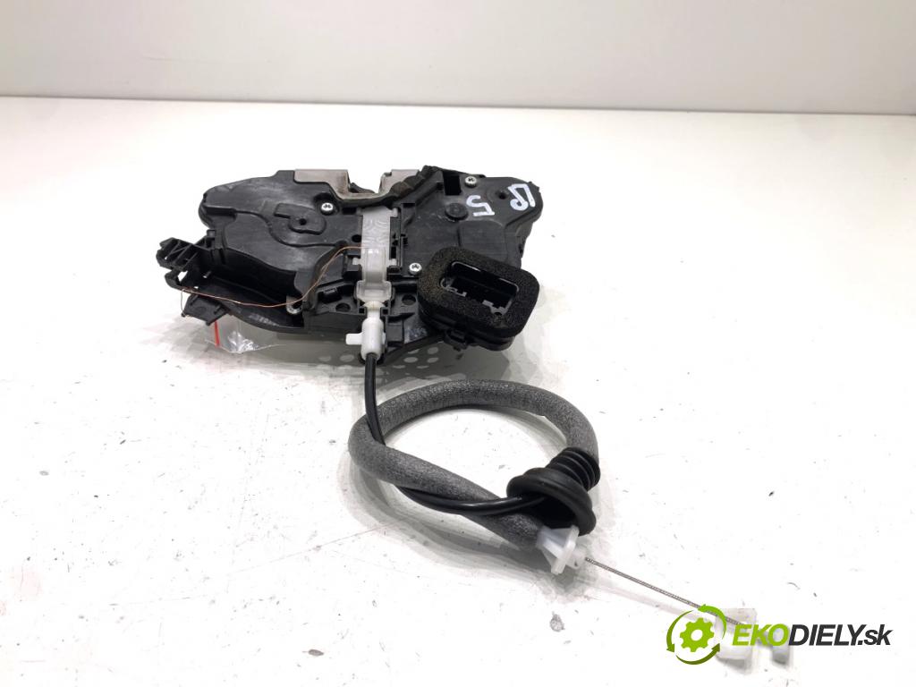 SKODA SCALA liftback 2022 110 kW 1.5 TSI 1495 zámok dveře levý přední část 10B837015B