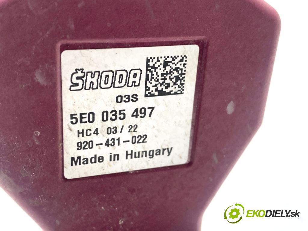SKODA SCALA liftback 2022 110 kW 1.5 TSI 1495 zesilovač Antenní: 5E0035497 (Zesilovač)