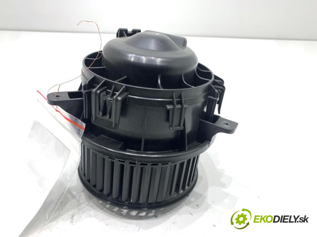 SKODA SCALA liftback 2022 110 kW 1.5 TSI 1495 topení 2Q1820021A