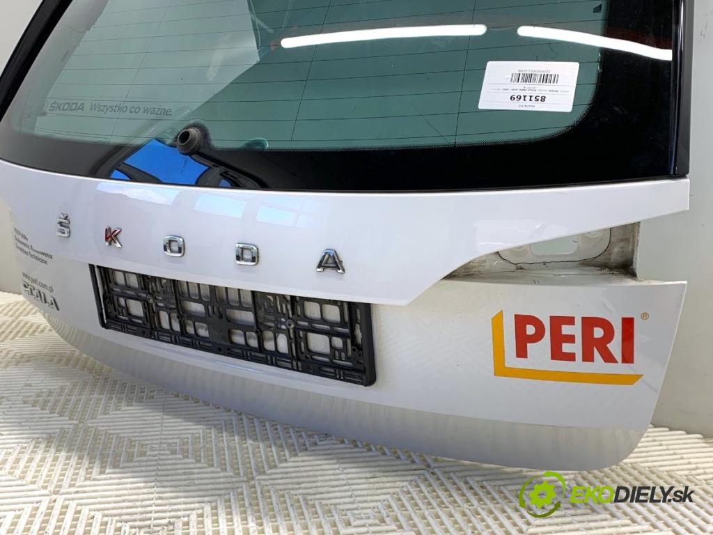 SKODA SCALA liftback 2022 110 kW 1.5 TSI 1495 kapota zad