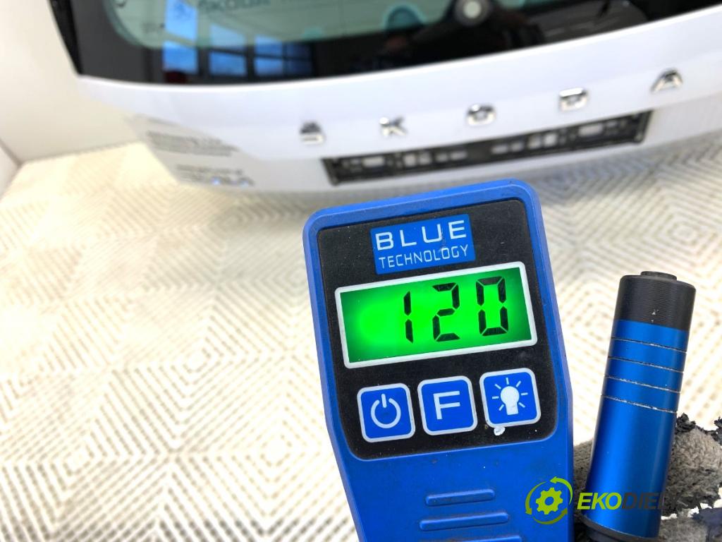 SKODA SCALA liftback 2022 110 kW 1.5 TSI 1495 kapota zad