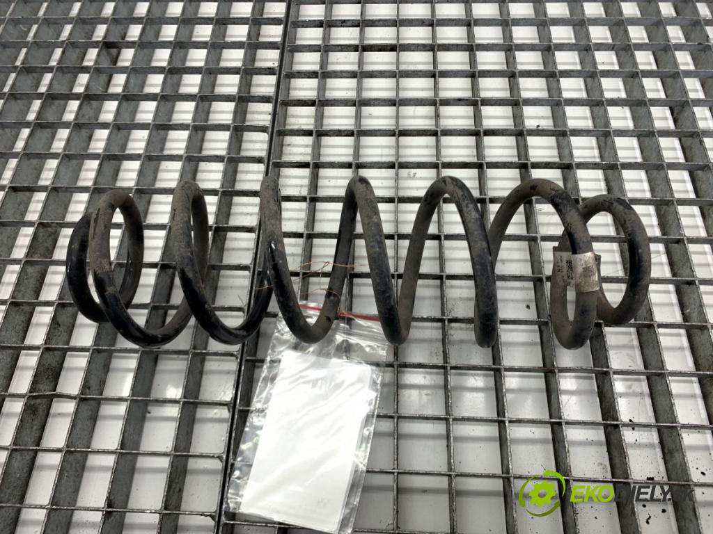 SKODA SCALA liftback 2022 110 kW 1.5 TSI 1495 Pružina zad 2Q0511121 (Kľučka dverí ostatné)