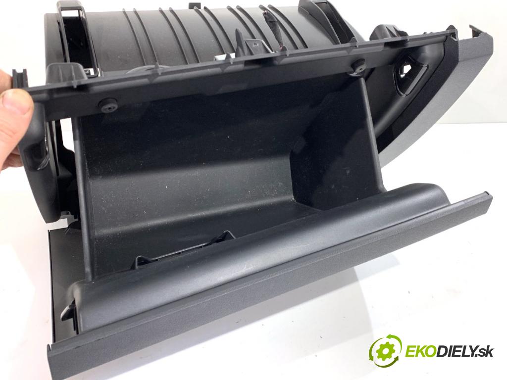 SKODA SCALA liftback 2022 110 kW 1.5 TSI 1495 Priehradka, kastlík spolujazdca 655857097A (Priehradka (kastlík))