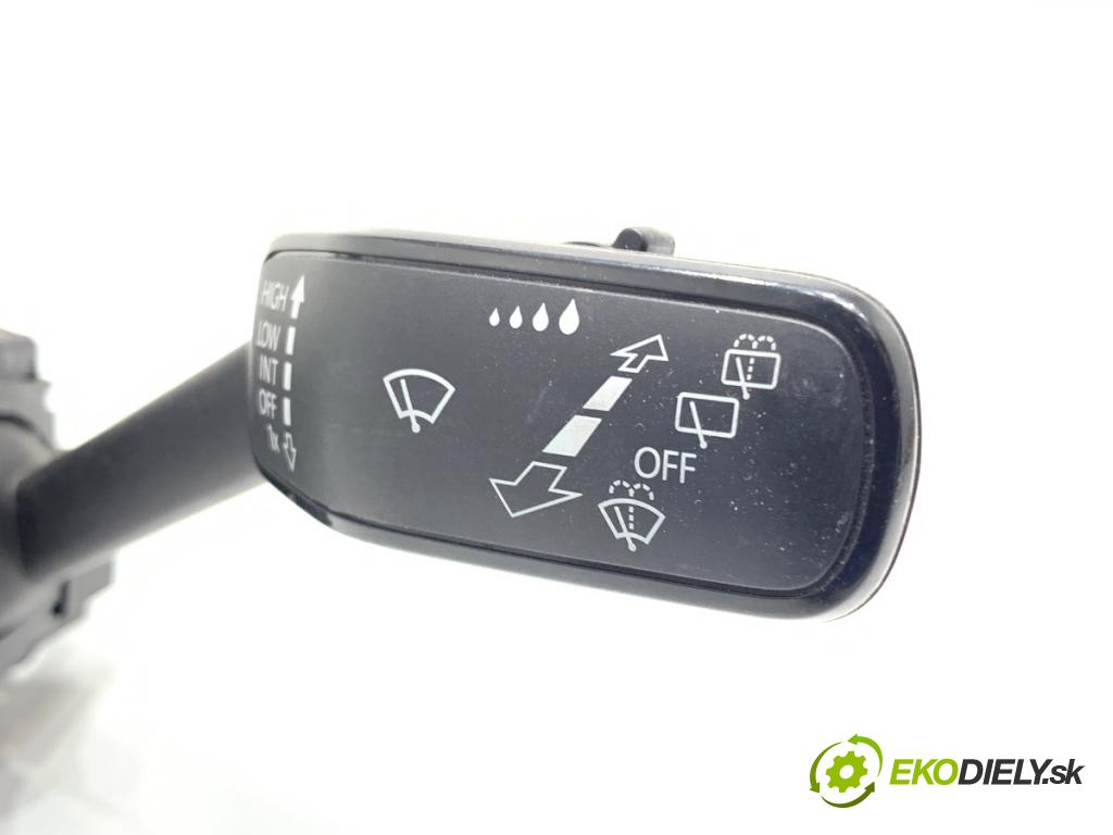 SKODA SCALA liftback 2022 110 kW 1.5 TSI 1495 Prepínač kombinovaný 2Q1953507AE (Prepínacie páčky pod volantom)