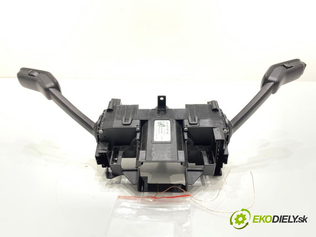 SKODA SCALA liftback 2022 110 kW 1.5 TSI 1495 Prepínač kombinovaný 2Q1953507AE (Prepínacie páčky pod volantom)