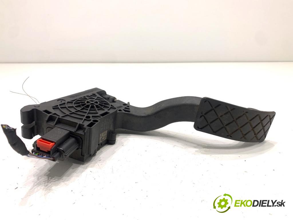 SKODA SCALA liftback 2022 110 kW 1.5 TSI 1495 potenciometr plynového pedálu 2Q1723503 (Potenciometr plynového pedálu)