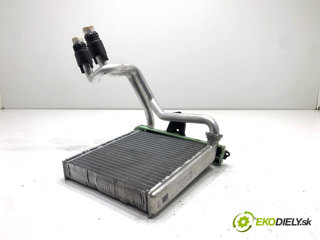 SKODA SCALA liftback 2022 110 kW 1.5 TSI 1495 topné těleso radiátor topení 2Q1819031 (Radiátor topení)