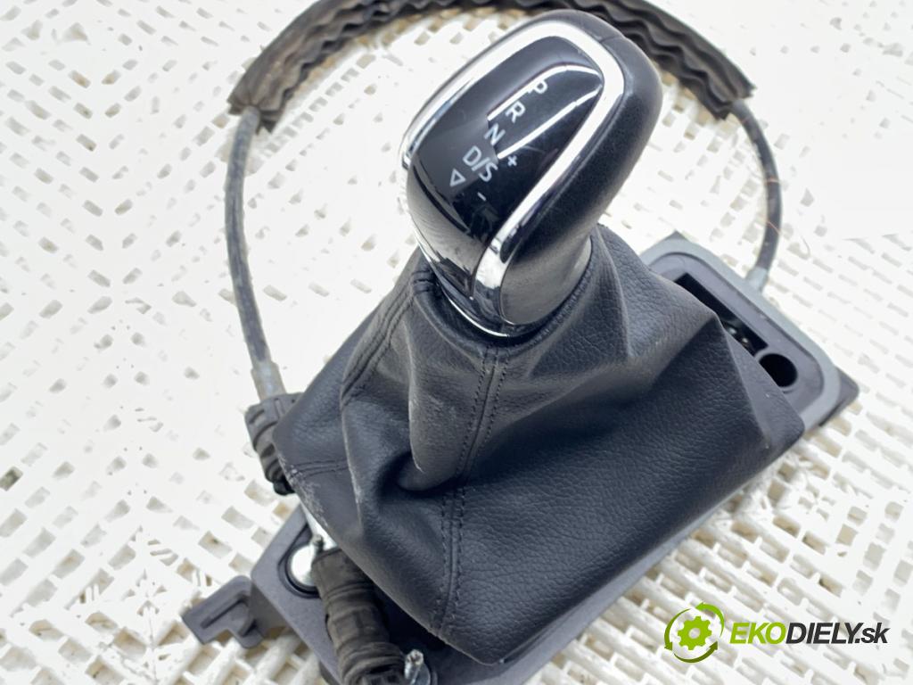 SKODA SCALA liftback 2022 110 kW 1.5 TSI 1495 Kulisa 2Q1713023AF (Rýchlostná páka (kulisa))