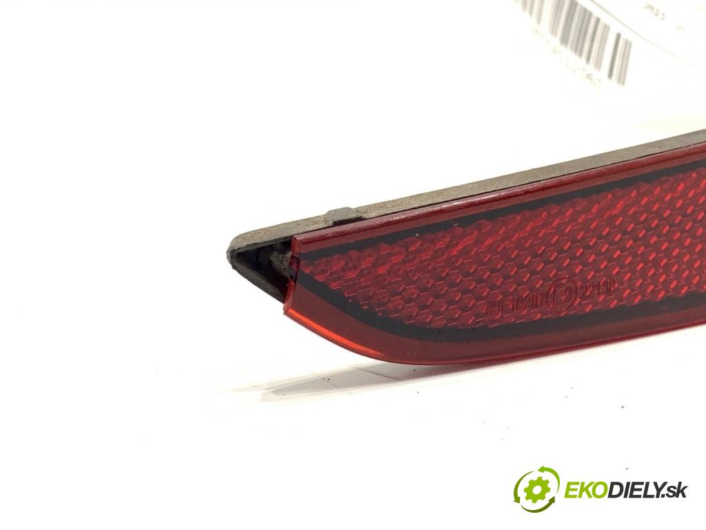 SKODA SCALA liftback 2022 110 kW 1.5 TSI 1495 reflexní nárazníka pravý zadní část 657945702