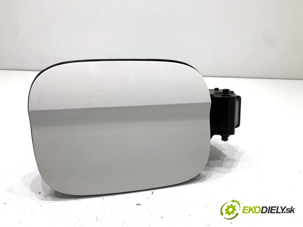 SKODA SCALA liftback 2022 110 kW 1.5 TSI 1495 Dvierka nádrže paliva  (Kľučka dverí ostatné)