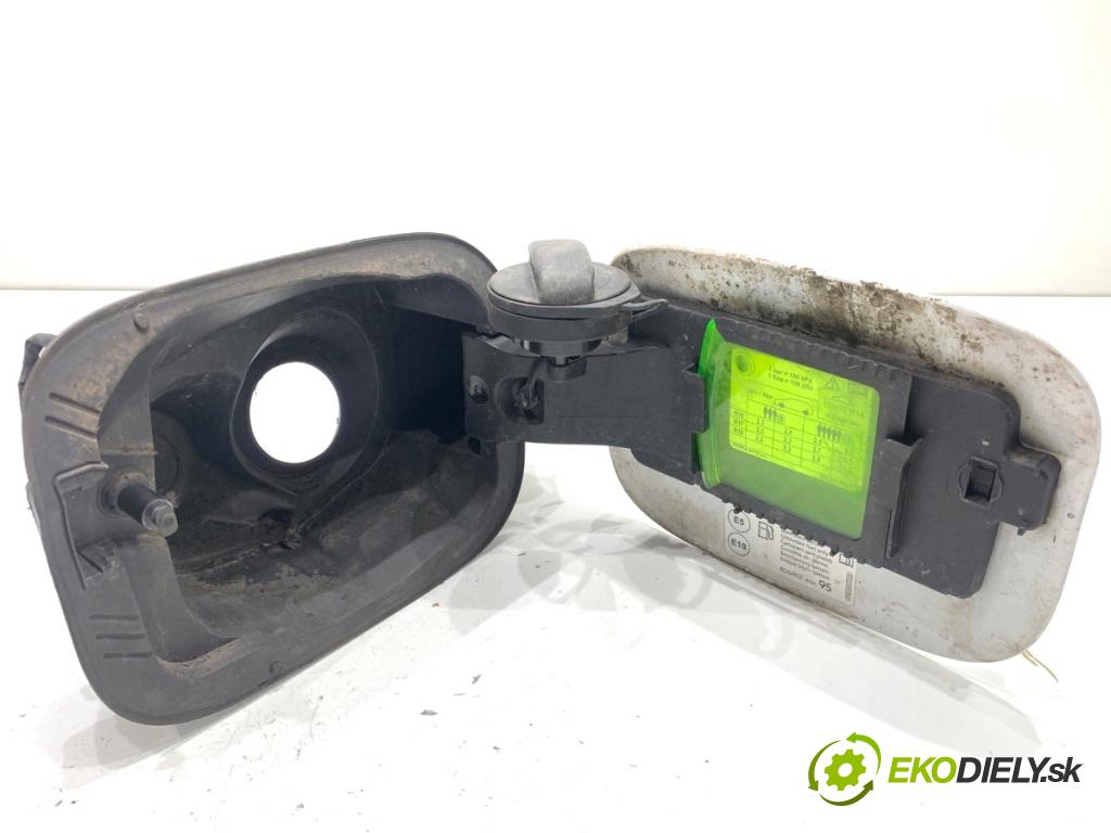 SKODA SCALA liftback 2022 110 kW 1.5 TSI 1495 Dvierka nádrže paliva  (Kľučka dverí ostatné)