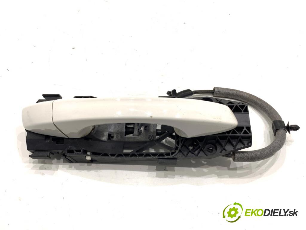 SKODA SCALA liftback 2022 110 kW 1.5 TSI 1495 Kľučka vonkajšia pravy zad 