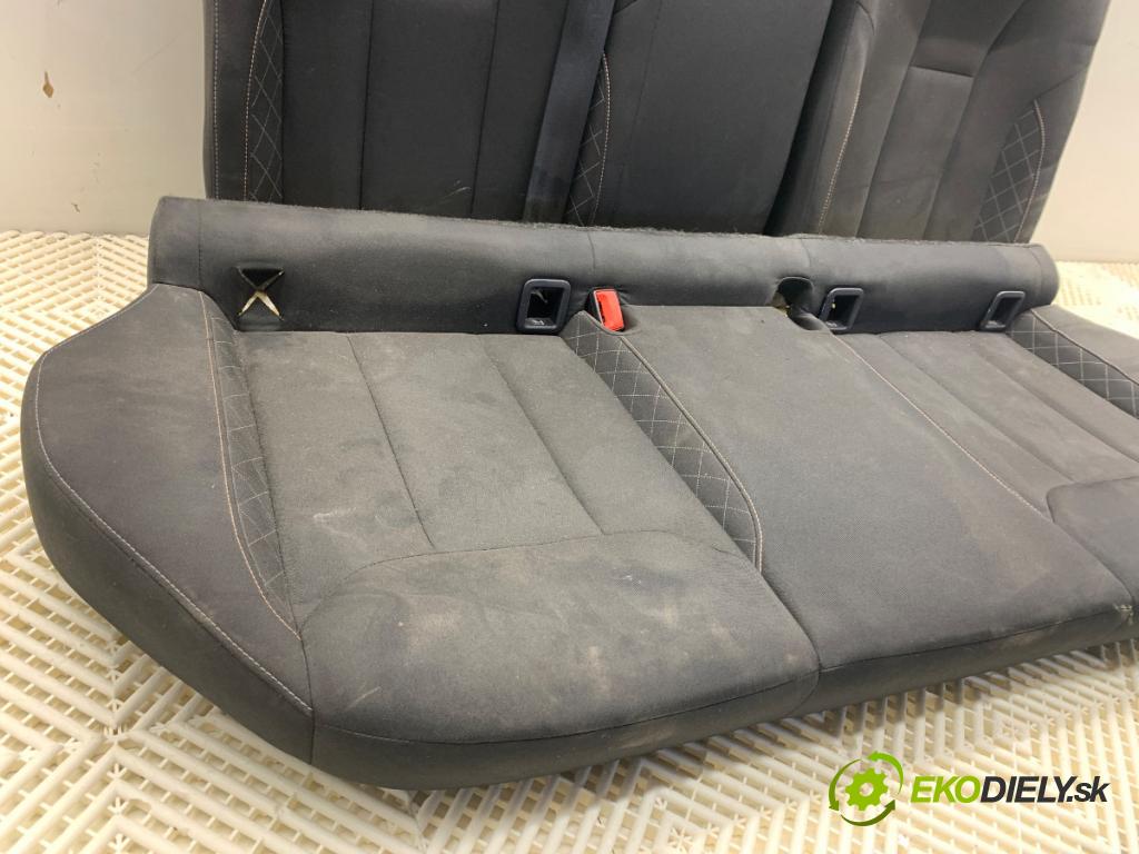 SKODA SCALA liftback 2022 110 kW 1.5 TSI 1495 Sedadlo druhý rad