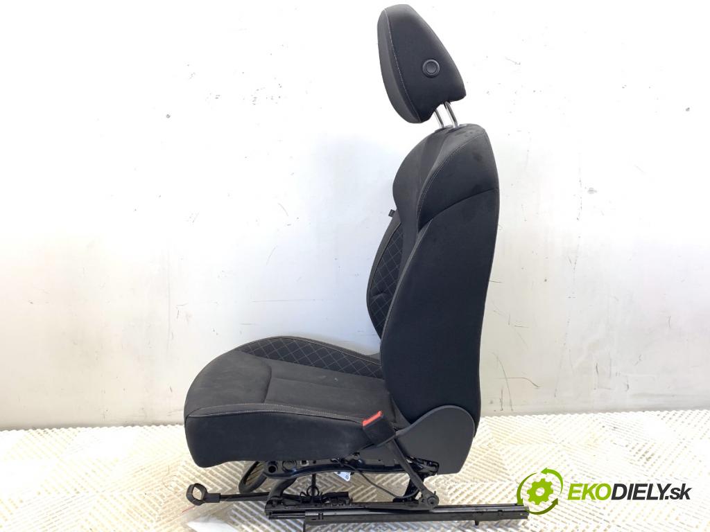 SKODA SCALA liftback 2022 110 kW 1.5 TSI 1495 Sedadlo pravy predný