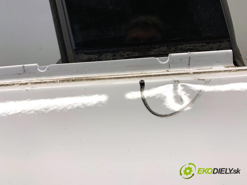 SKODA SCALA liftback 2022 110 kW 1.5 TSI 1495 Dvere pravy zad