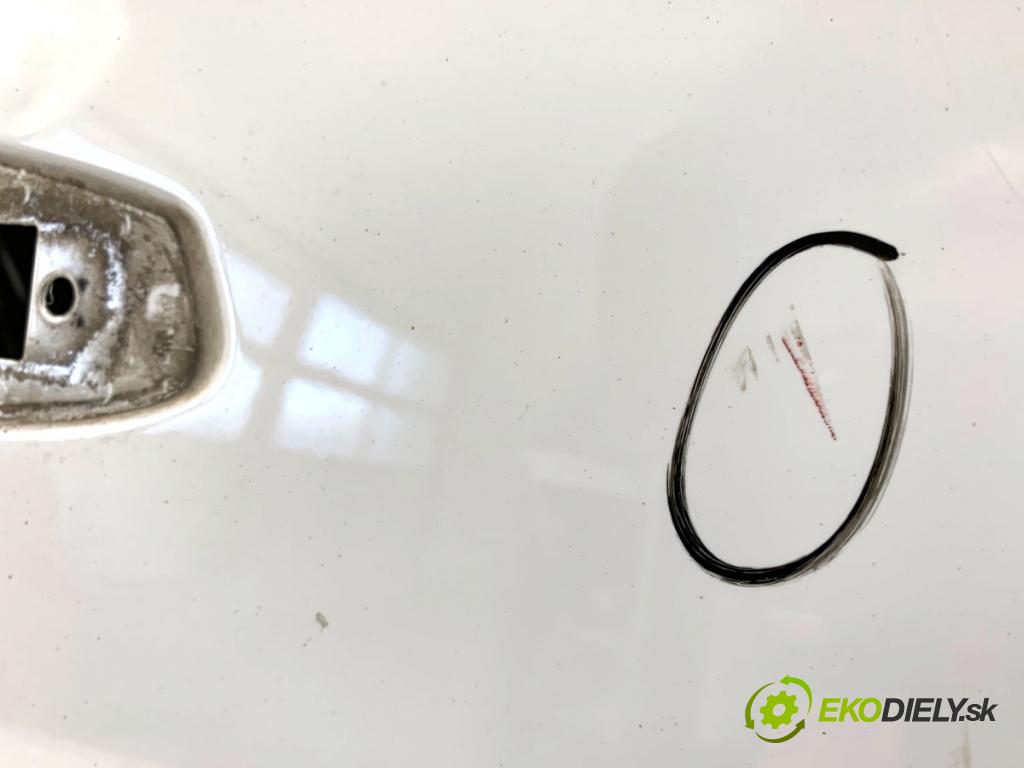 SKODA SCALA liftback 2022 110 kW 1.5 TSI 1495 Dvere pravy zad