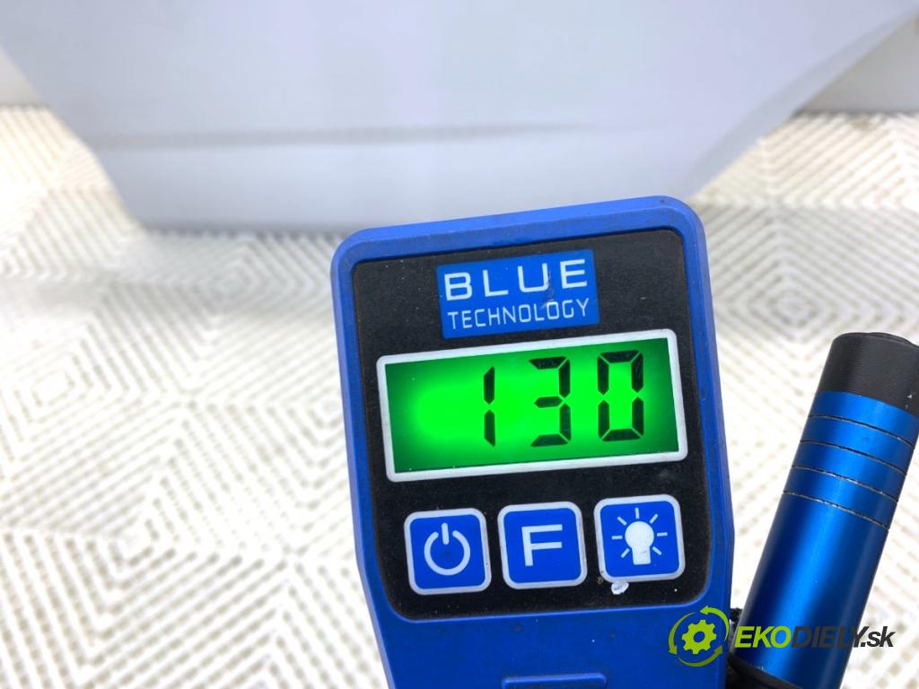 SKODA SCALA liftback 2022 110 kW 1.5 TSI 1495 Dvere ľavy zad