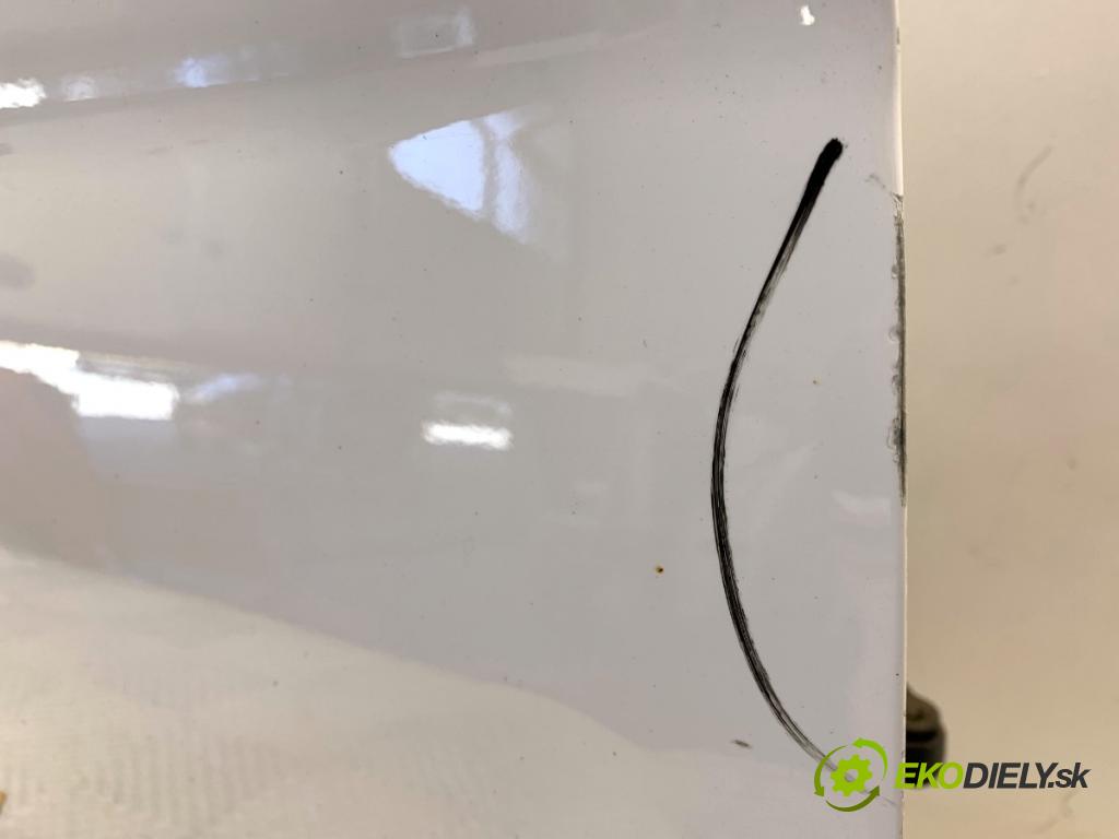 SKODA SCALA liftback 2022 110 kW 1.5 TSI 1495 Dvere pravy predný