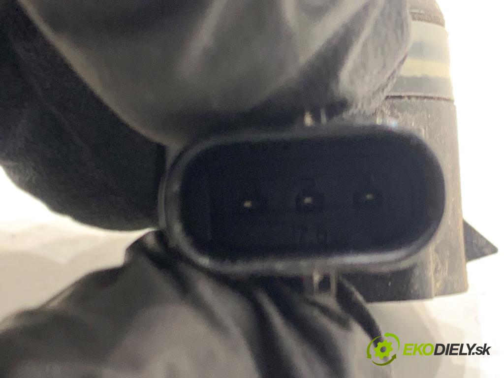 SKODA SCALA liftback 2022 110 kW 1.5 TSI 1495 snímač PDC 5Q0919275B