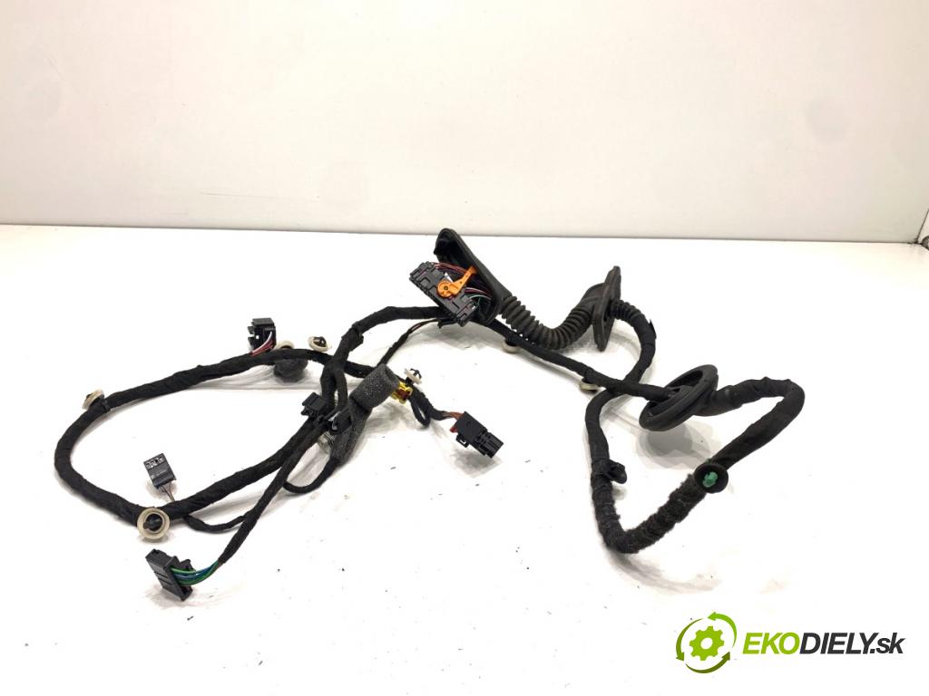 SKODA SCALA liftback 2022 110 kW 1.5 TSI 1495 Káblovačka Dvere predný pravy TAB019541A