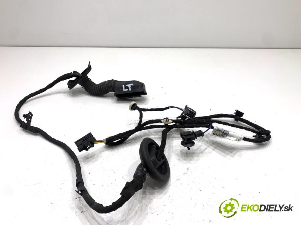 SKODA SCALA liftback 2022 110 kW 1.5 TSI 1495 káblovačka dveře zadní část levý TAB019541B