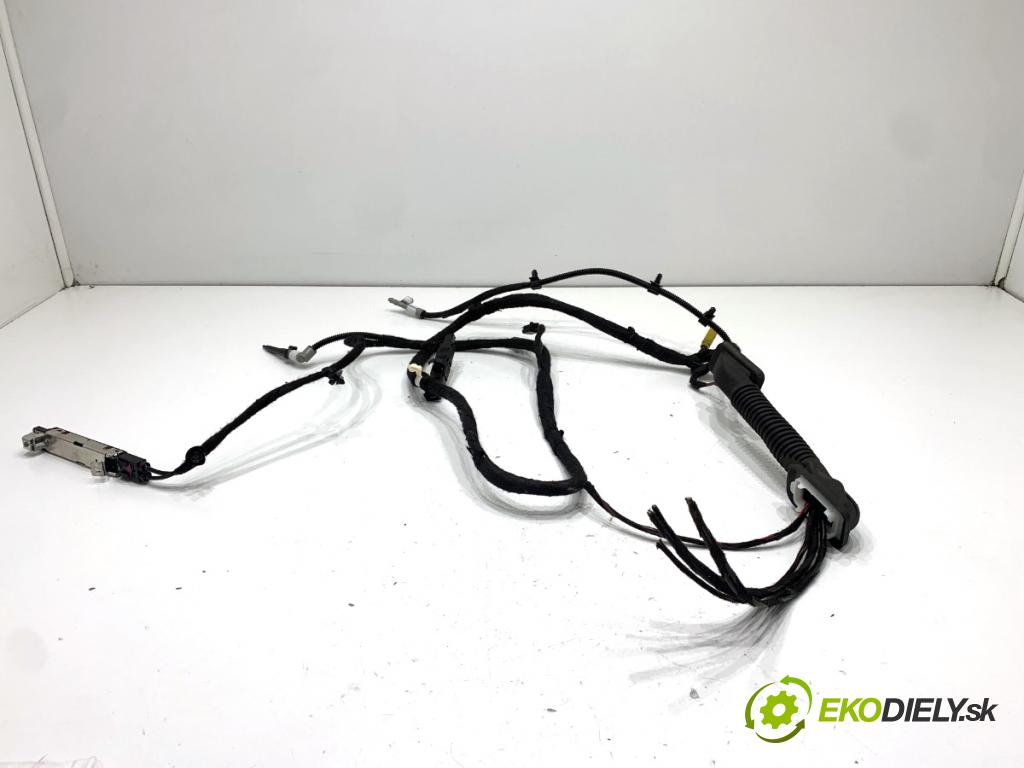 SKODA SCALA liftback 2022 110 kW 1.5 TSI 1495 káblovačka dveří kufra zadní část 657035577B