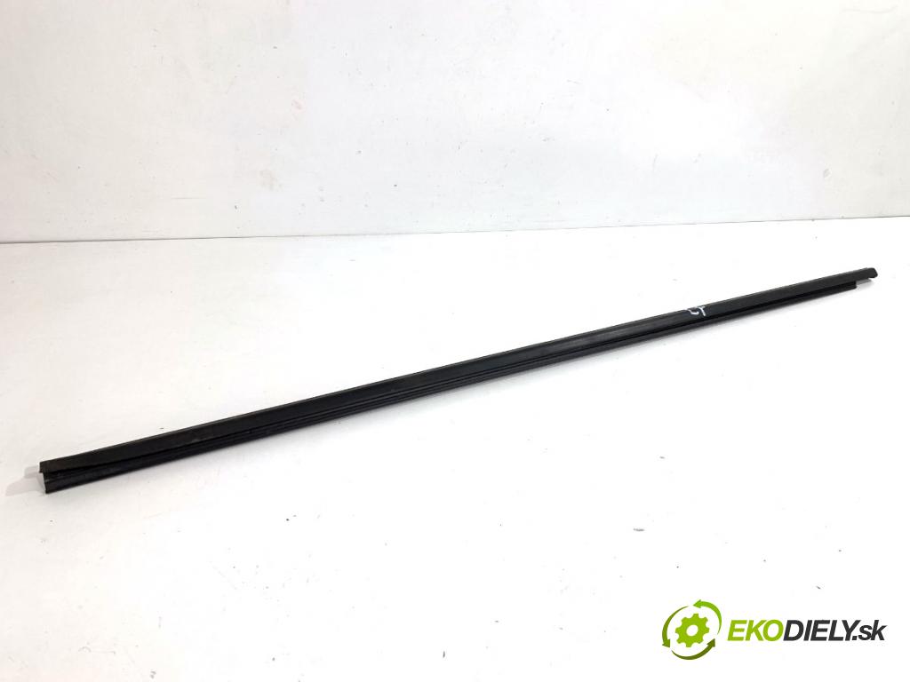 SKODA SCALA liftback 2022 110 kW 1.5 TSI 1495 lišta Sbírání: přední část levý 654837477A