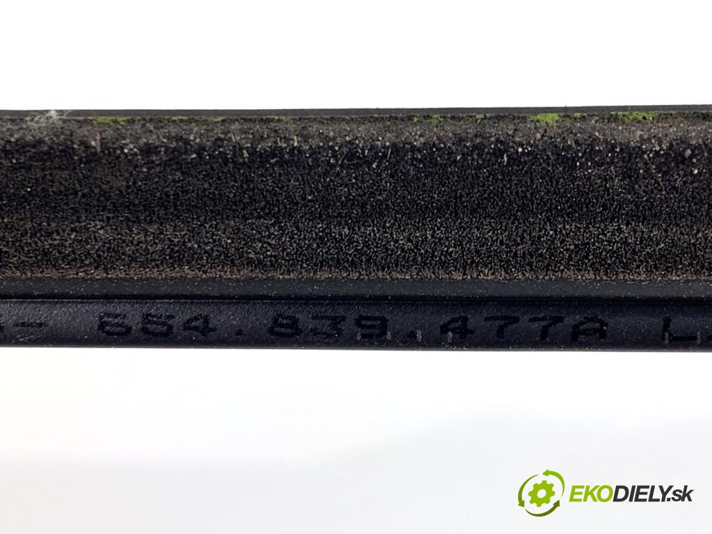 SKODA SCALA liftback 2022 110 kW 1.5 TSI 1495 Lišta Sbírání: zad ľavy 654839477A