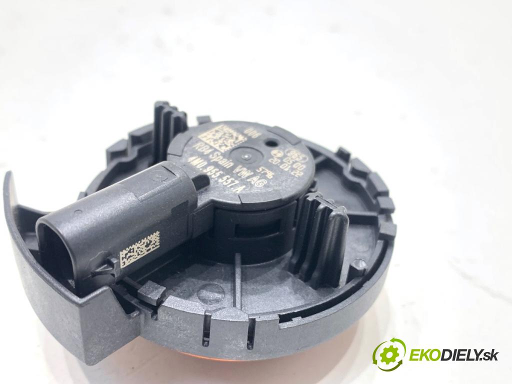 SKODA SCALA liftback 2022 110 kW 1.5 TSI 1495 Snímač nárazu 4M0955557A (Snímač nárazu)