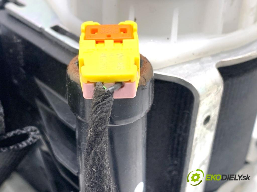 SKODA SCALA liftback 2022 110 kW 1.5 TSI 1495 Držiak BEZPEČNOSŤ ľavy zad