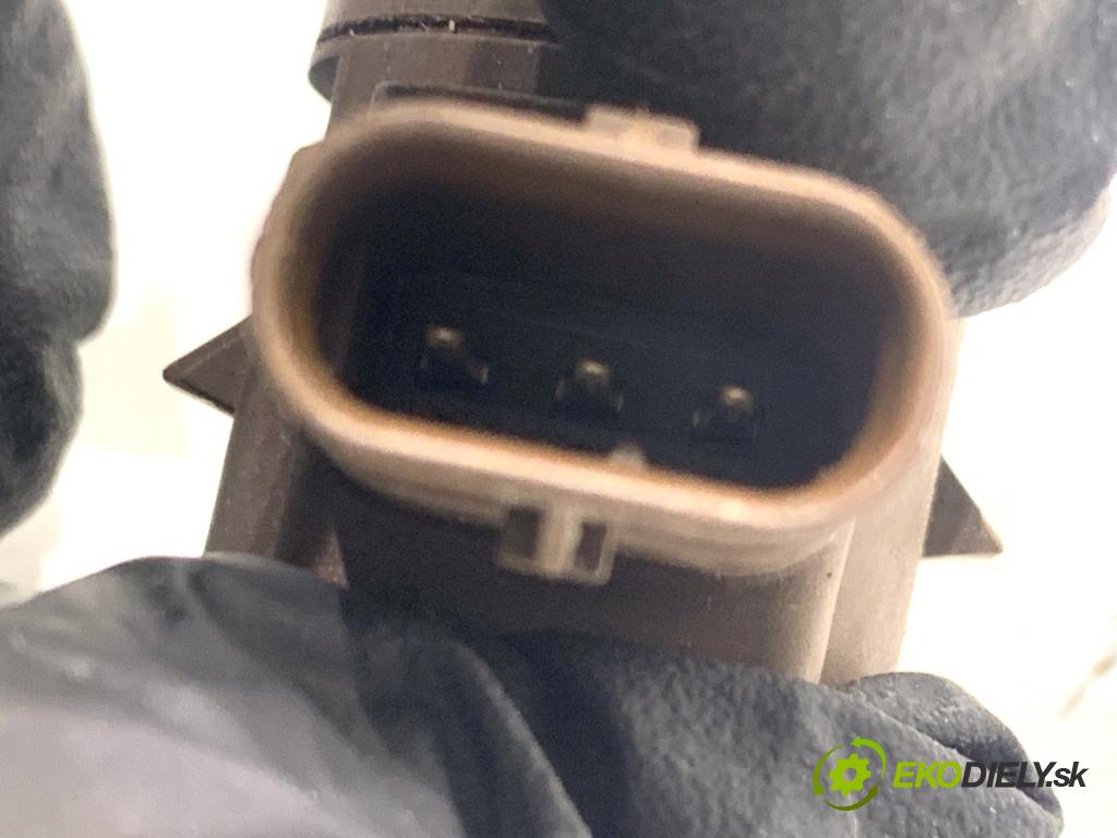 BMW G31 Kombi 2020 140 kW 520 d 1995 Snímač PDC 9283202