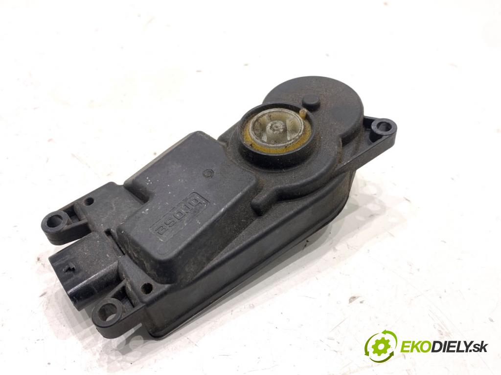 BMW G31 Kombi 2020 140 kW 520 d 1995 Motorček rolety ŽALÚZIE: C93092-113