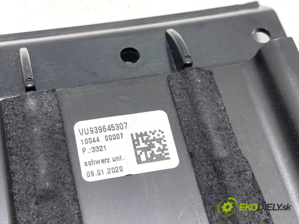 BMW G31 Kombi 2020 140 kW 520 d 1995 Obal tyče riadiacej 9396453 (Kryt interiéru)