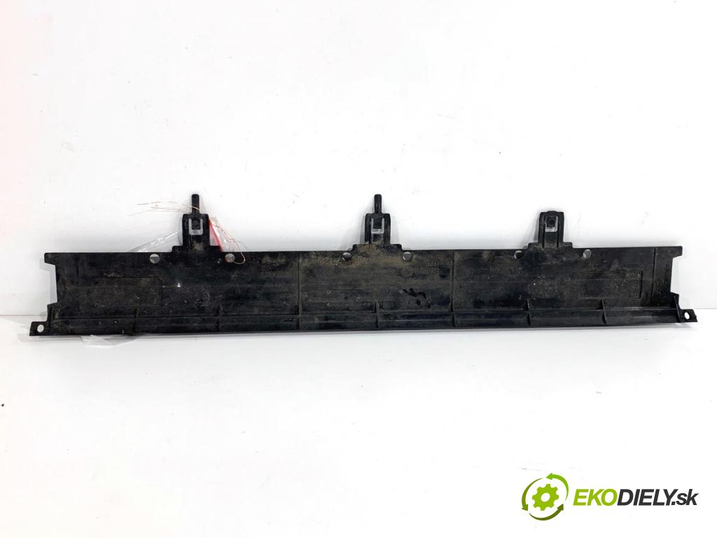 BMW G31 Kombi 2020 140 kW 520 d 1995 lišta intercoolera volant vzduchu 8577638