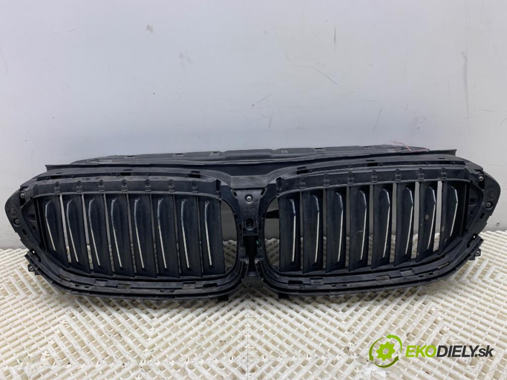 BMW G31 Kombi 2020 140 kW 520 d 1995 Mriežka Uzávierka: Volant vzduchu 