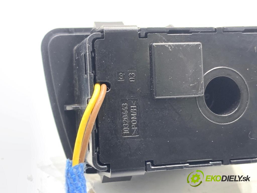 BMW G31 Kombi 2020 140 kW 520 d 1995 přepínač nastavení volantu 9496254 (Páčky pod volantem)