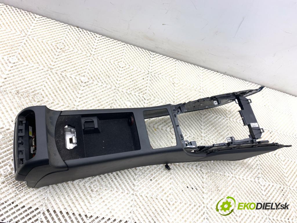 AUDI A6 C7 Kombi 2016 200 kW 3.0 TDI quattro 2967 Tunel stredový  (Stredový tunel)