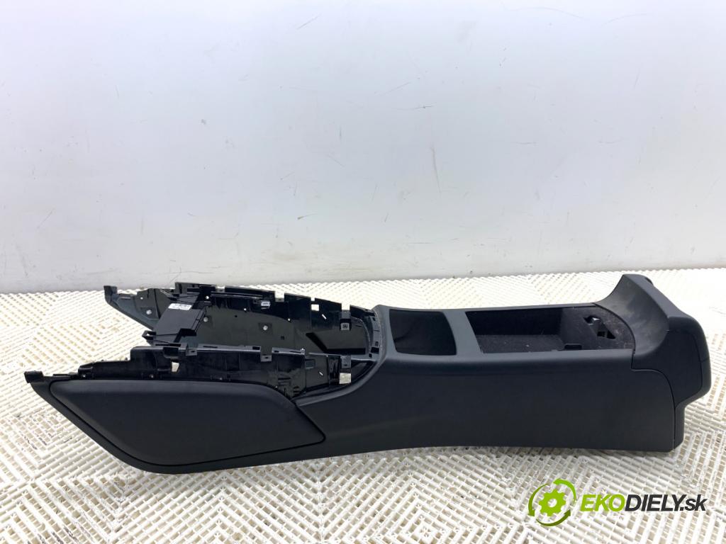 AUDI A6 C7 Kombi 2016 200 kW 3.0 TDI quattro 2967 Tunel stredový  (Stredový tunel)