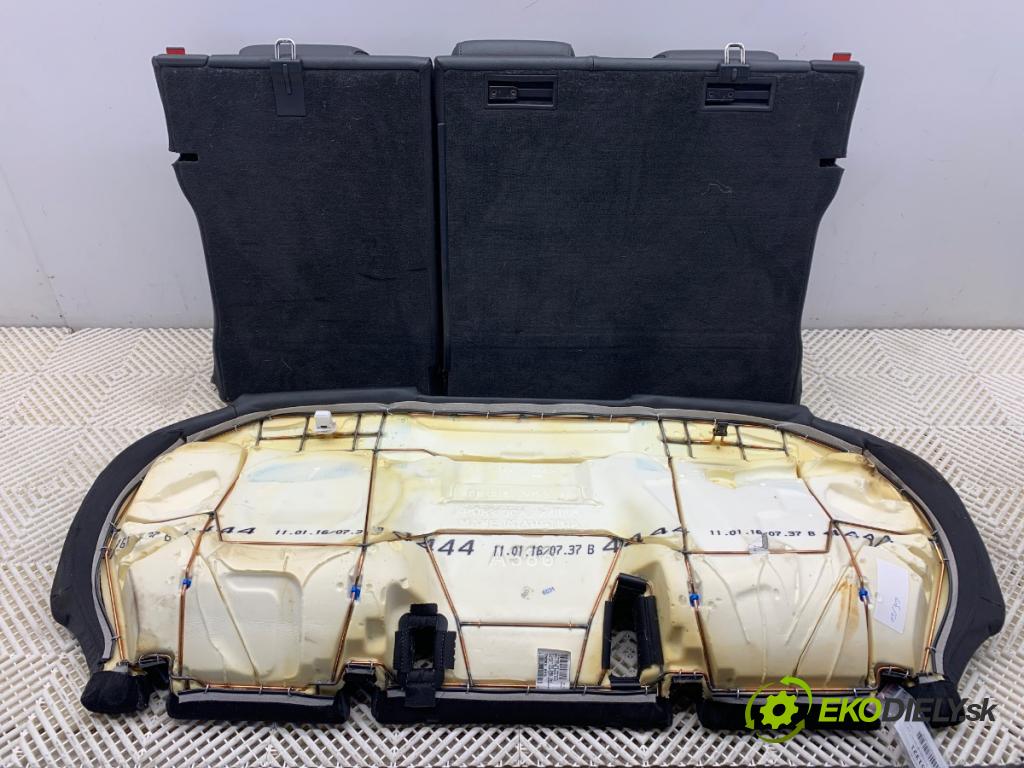 AUDI A6 C7 Kombi 2016 200 kW 3.0 TDI quattro 2967 Sedadlo druhý rad