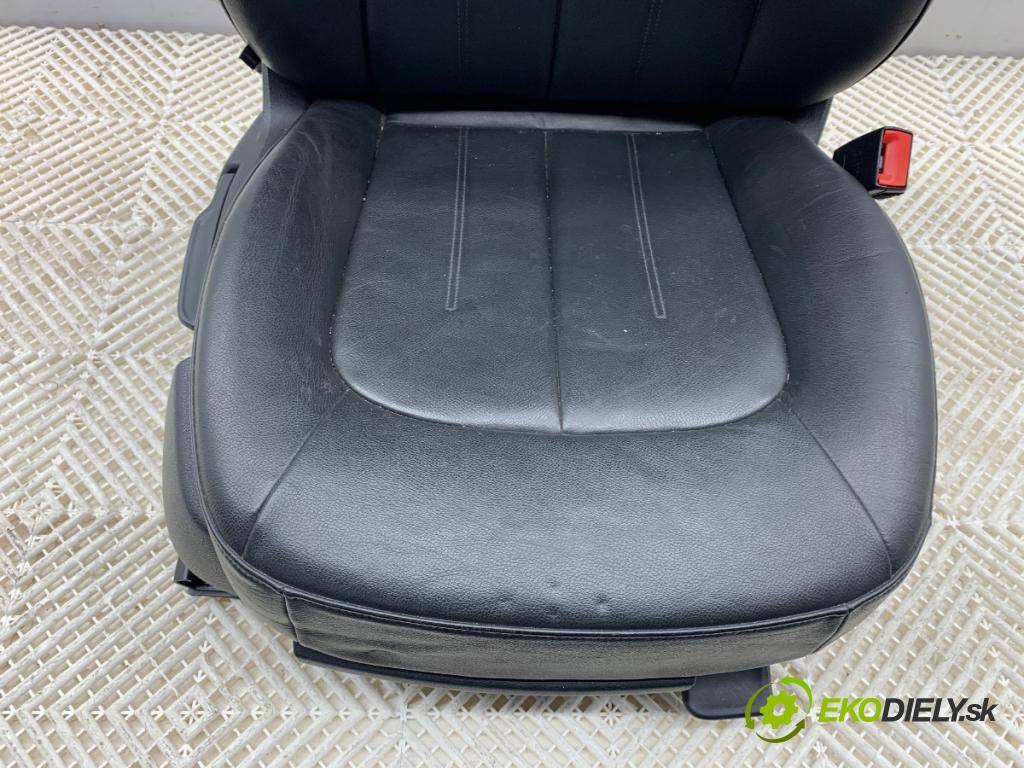 AUDI A6 C7 Kombi 2016 200 kW 3.0 TDI quattro 2967 sedadlo pravý přední část