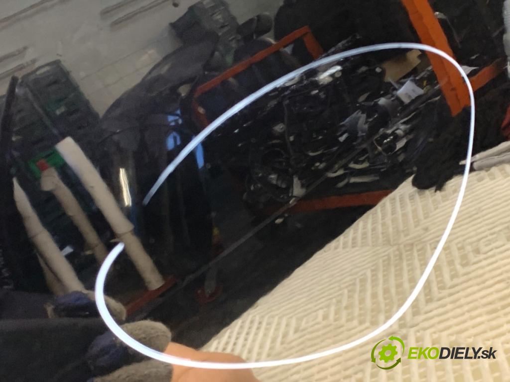 AUDI A6 C7 Kombi 2016 200 kW 3.0 TDI quattro 2967 dveře levý zadní část LY9T LY9T