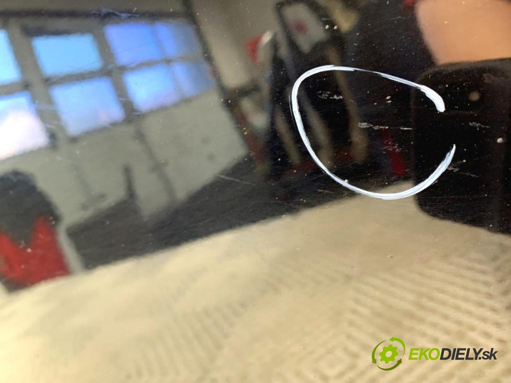 AUDI A6 C7 Kombi 2016 200 kW 3.0 TDI quattro 2967 dveře pravý přední část LY9T