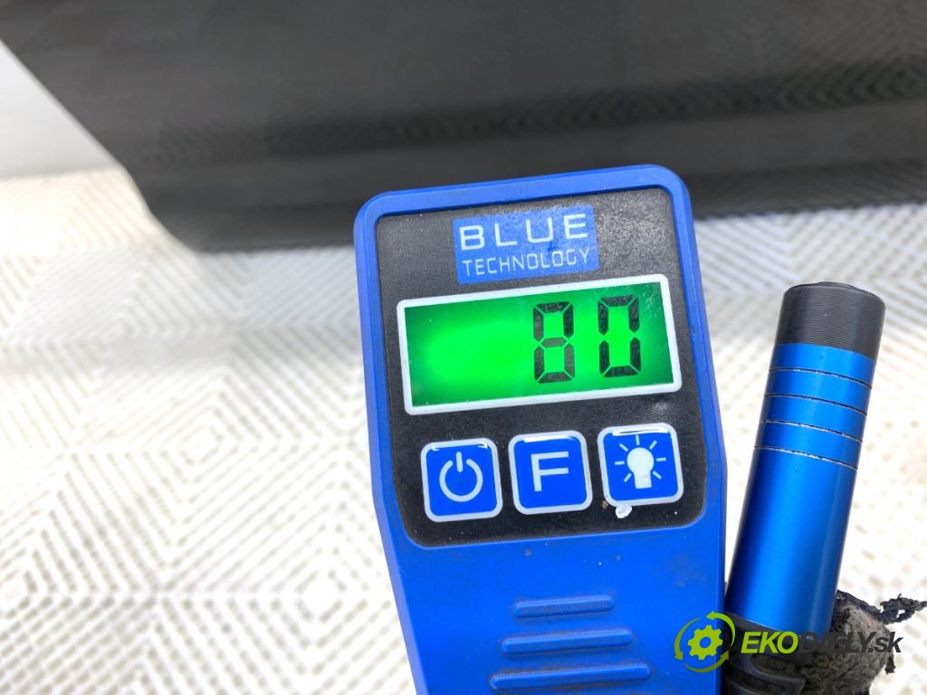 AUDI A6 C7 Kombi 2016 200 kW 3.0 TDI quattro 2967 dveře pravý přední část LY9T