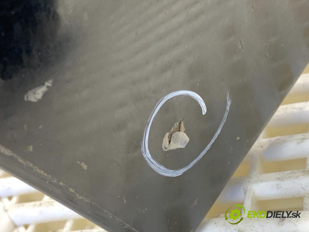 AUDI A6 C7 Kombi 2016 200 kW 3.0 TDI quattro 2967 Blatník ľavy predný LY9T: LY9T