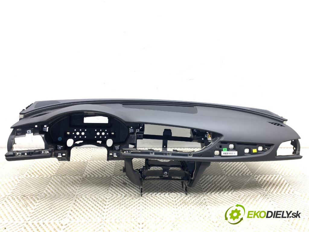 AUDI A6 C7 Kombi 2016 200 kW 3.0 TDI quattro 2967 palubní doska POLŠTÁŘ: spolujezdce 4G1857001B