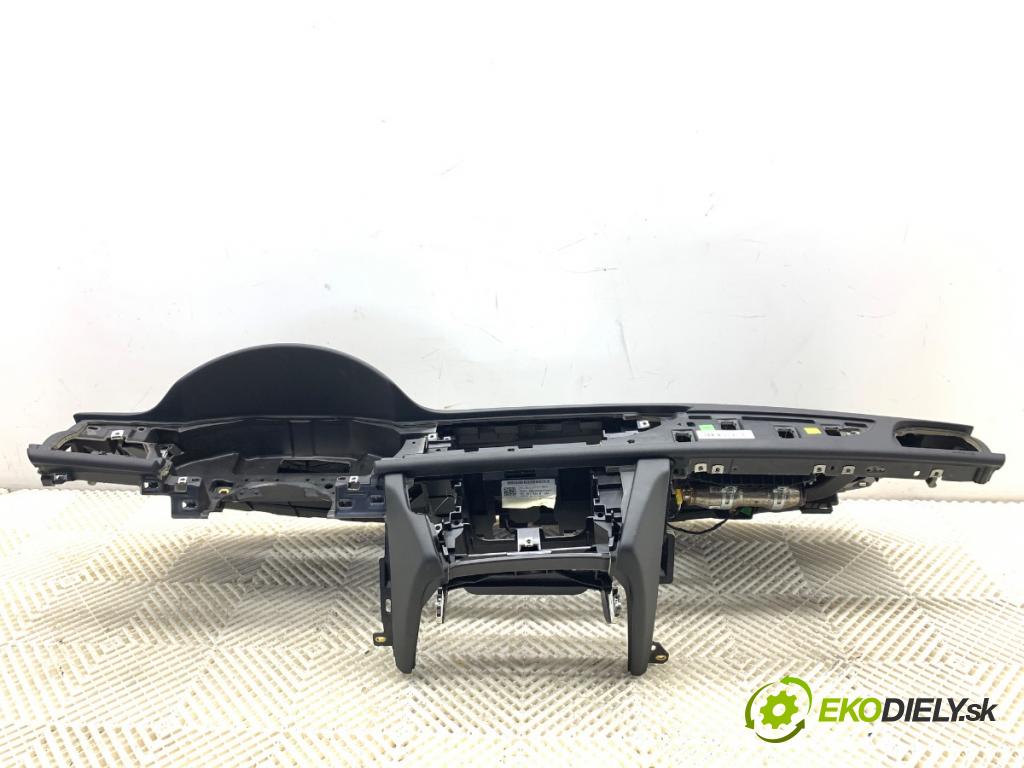 AUDI A6 C7 Kombi 2016 200 kW 3.0 TDI quattro 2967 Palubná doska VANKÚŠ: spolujazdca 4G1857001B